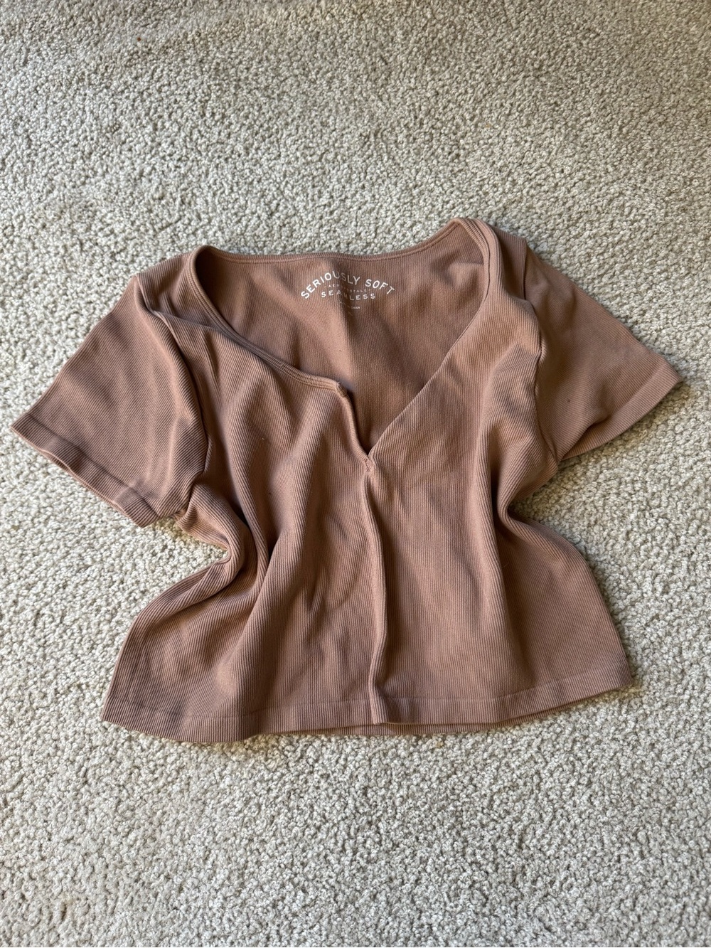 Aeropostale Seriously Soft V-Neck Short Sleeve Top in Mauve Brown y2k